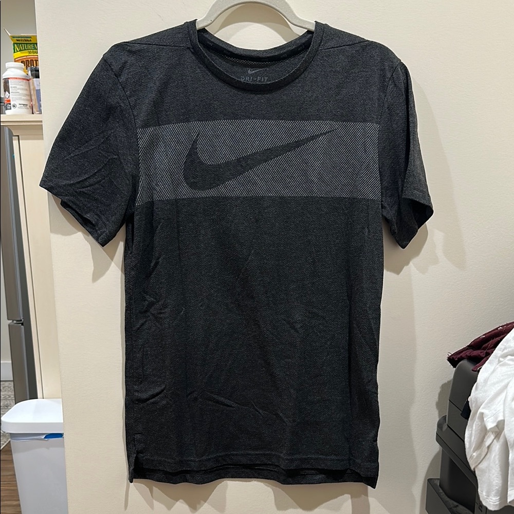 Nike Men's Charcoal Drifit Short Sleeve Tee